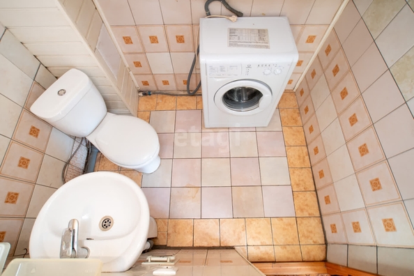 
   Продам 2-комнатную, 75.2 м², 2-я Прокопьевская ул, 46/4

. Фото 2.