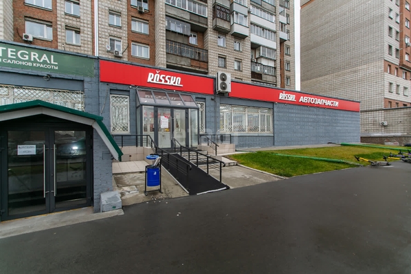 
   Продам торговое помещение, 927.8 м², Троллейная ул, 37

. Фото 37.