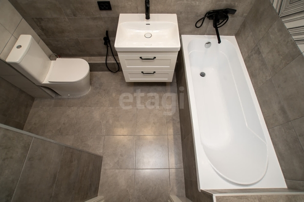 
   Продам 1-комнатную, 37.5 м², Сибиряков-Гвардейцев ул, 53/10

. Фото 2.