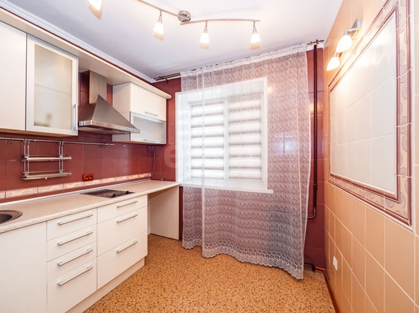 
   Продам 3-комнатную, 57.4 м², Большевистская ул, 171

. Фото 28.