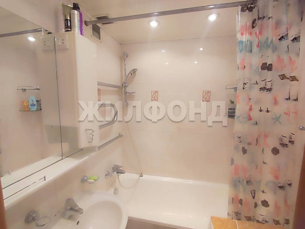 
   Продам 3-комнатную, 61 м², Танкистов ул, 3

. Фото 16.