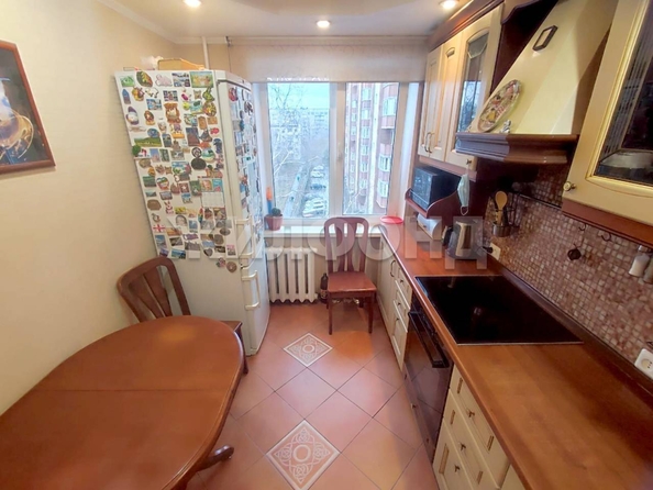 
  Продается 3-комн. квартира, 61 м², Танкистов ул, д. 3
. Фото 6.