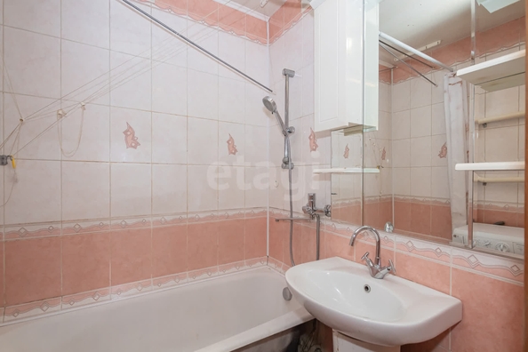 
   Продам 2-комнатную, 50.7 м², Марата ул, 1

. Фото 13.