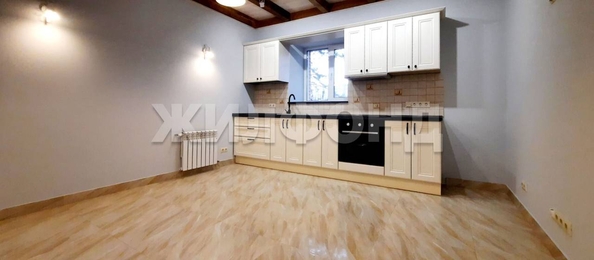 
   Продам дом, 600 м², Новосибирск

. Фото 11.