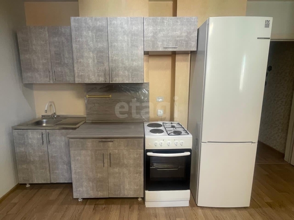 
   Продам студию, 32.6 м², Татьяны Снежиной ул, 39/1

. Фото 3.