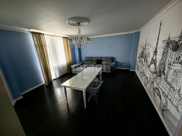 
   Продам 3-комнатную, 107.2 м², 6-й микрорайон, 15

. Фото 9.