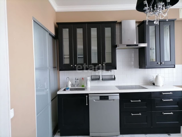 
   Продам 3-комнатную, 107.2 м², 6-й микрорайон, 15

. Фото 37.