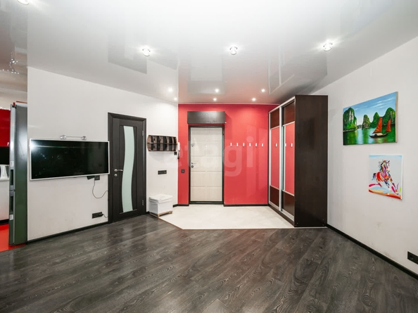 
   Продам студию, 64.5 м², Сухарная ул, 101

. Фото 5.