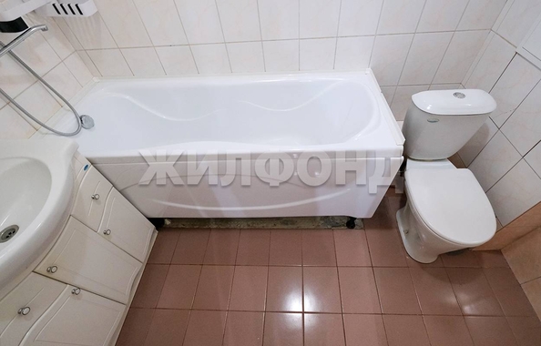 
   Продам 1-комнатную, 40.8 м², Вертковская ул, 38

. Фото 11.