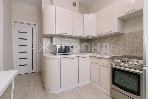 
  Продается 2-комн. квартира, 51.5 м², Новосибирская ул, д. 27
. Фото 1.