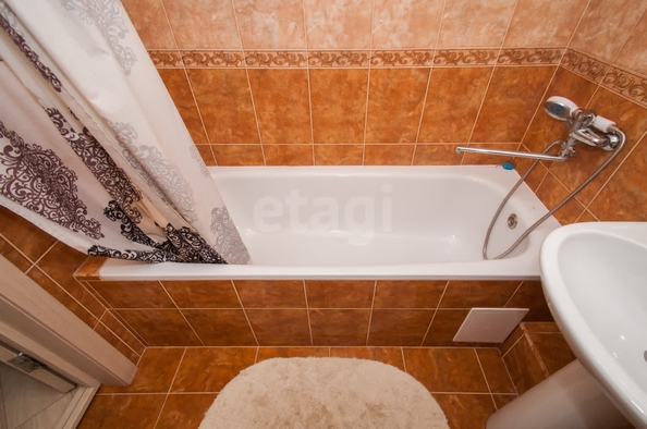
  Продается 2-комн. квартира, 56.9 м², Большевистская ул, д. 108
. Фото 8.