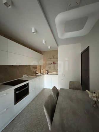 
  Сдается 2-комн. квартира, 55.5 м², Декабристов ул, д. 41
. Фото 1.