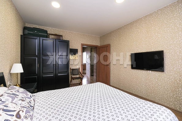 
  Продается 2-комн. квартира, 57.3 м², Кирова ул, д. 346
. Фото 16.