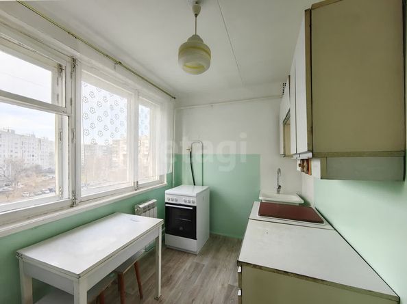 
   Продам 3-комнатную, 57.5 м², Макаренко ул, 15

. Фото 1.