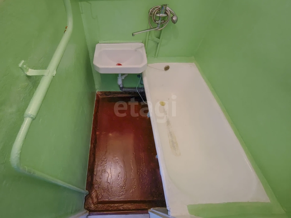 
   Продам 3-комнатную, 57.5 м², Макаренко ул, 15

. Фото 8.