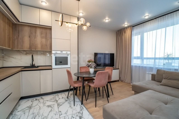 
   Продам 4-комнатную, 69 м², Фабричная ул, 65

. Фото 1.