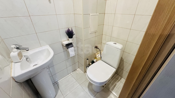 
  Продается 3-комн. квартира, 63.9 м², Большая ул, д. 678
. Фото 17.