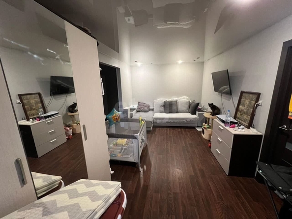 
   Продам 2-комнатную, 46.2 м², Вертковская ул, 12/1

. Фото 1.