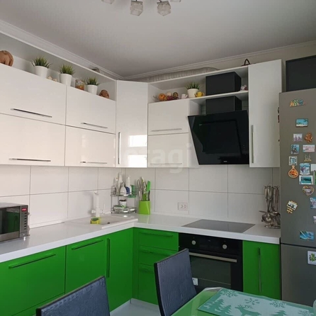 
   Продам 2-комнатную, 56.1 м², Тюленина ул, 24/1

. Фото 1.