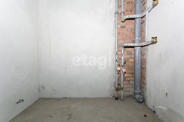 
   Продам 1-комнатную, 37 м², Виктора Уса ул, 1/1

. Фото 8.