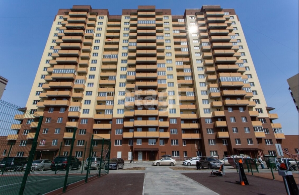 
   Продам 1-комнатную, 37 м², Виктора Уса ул, 1/1

. Фото 12.