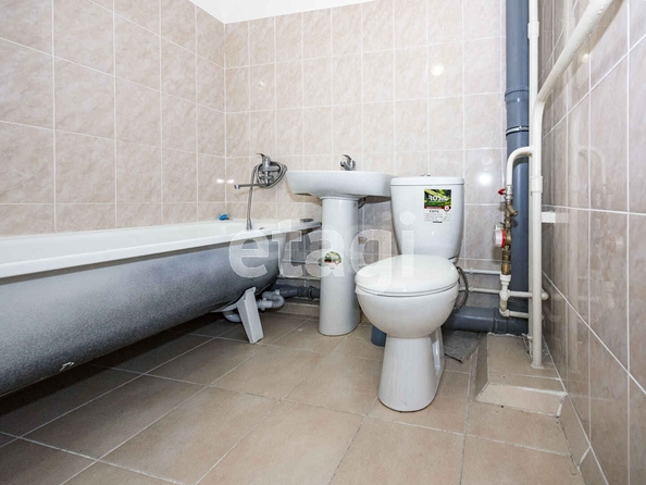 
   Продам 1-комнатную, 37.1 м², Тюленина ул, 24/1

. Фото 2.