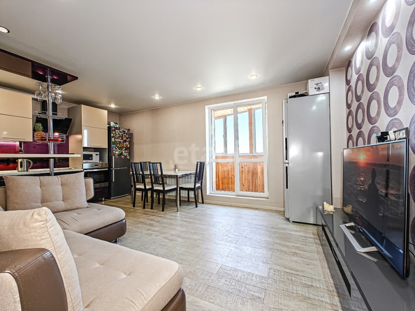 
   Продам 3-комнатную, 73.7 м², Вилюйская ул, 7

. Фото 3.