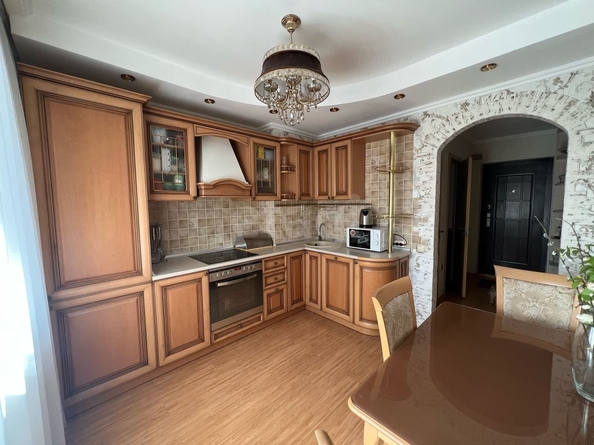 
   Продам 2-комнатную, 52.4 м², Троллейная ул, 1

. Фото 1.