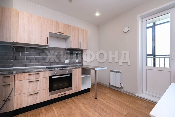 
   Продам 2-комнатную, 57.6 м², Фрунзе ул, 20

. Фото 1.