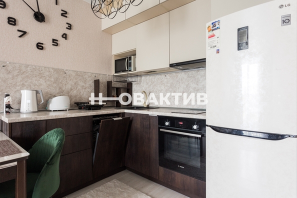 
   Продам 2-комнатную, 37.3 м², Дунаевского ул, 14

. Фото 5.