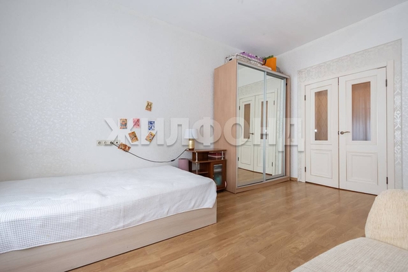 
   Продам 2-комнатную, 58.7 м², Александра Невского ул, 16

. Фото 6.