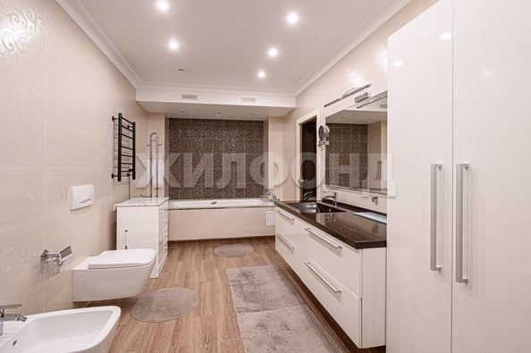 
   Продам 3-комнатную, 151.1 м², Советская ул, 56

. Фото 16.
