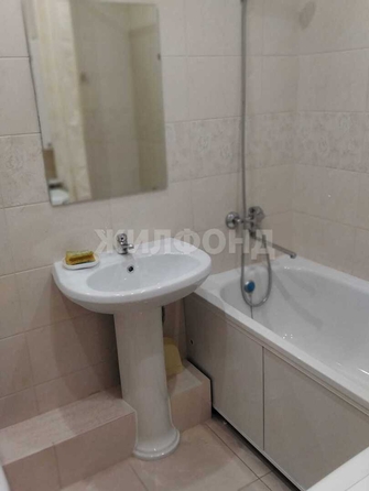 
  Сдам в аренду 1-комнатную квартиру, 39 м², Новосибирск

. Фото 10.