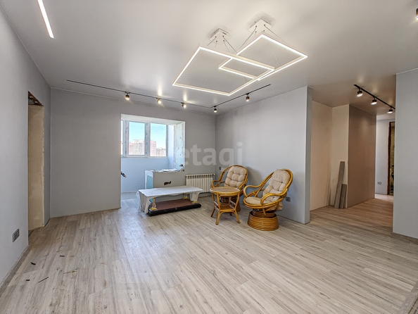 
   Продам 2-комнатную, 64.2 м², Сакко и Ванцетти ул, 31/4

. Фото 1.