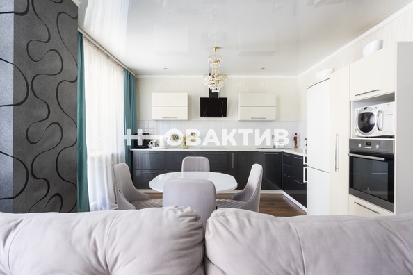 
   Продам 3-комнатную, 101.8 м², Дуси Ковальчук ул, 250

. Фото 6.