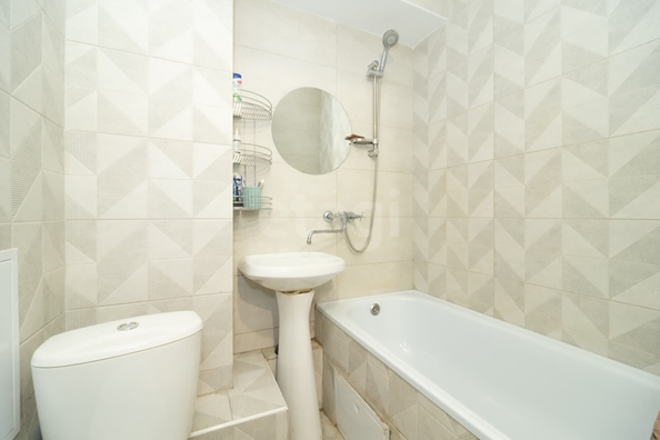 
   Продам 1-комнатную, 32.5 м², Титова ул, 276

. Фото 13.