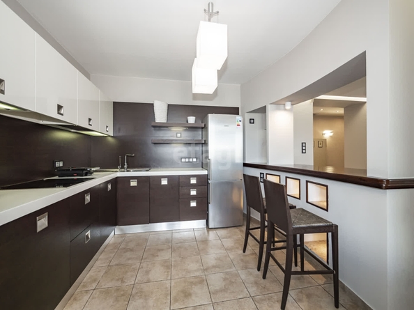 
   Продам 3-комнатную, 90 м², Красный пр-кт, 99

. Фото 11.