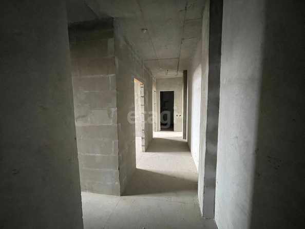 
   Продам 3-комнатную, 73.3 м², Виктора Уса ул, 1/1

. Фото 2.