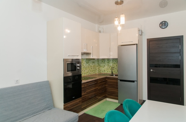 
   Продам 1-комнатную, 40.8 м², Райсовета пл, 8

. Фото 1.