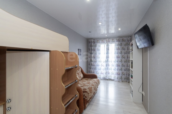 
   Продам 4-комнатную, 89.5 м², Кропоткина ул, 128

. Фото 30.
