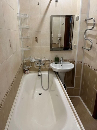 
   Продам 1-комнатную, 32.5 м², Революции ул, 7

. Фото 13.
