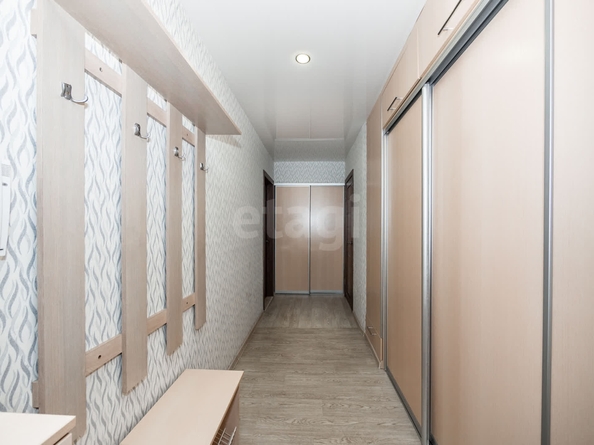 
   Продам 3-комнатную, 59.5 м², Объединения ул, 96/1

. Фото 6.
