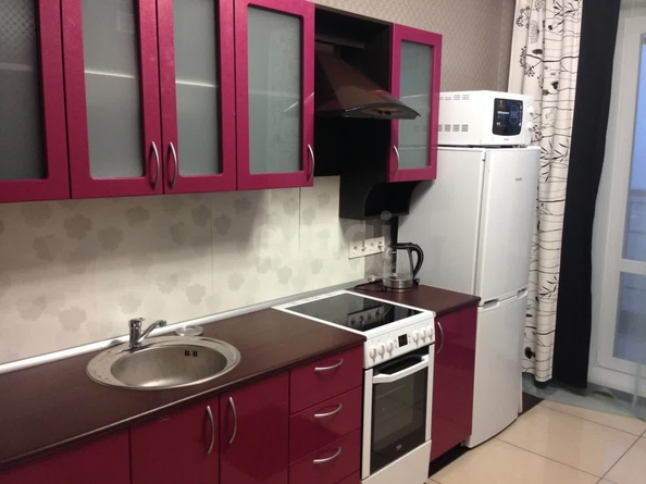 
  Сдам в аренду 1-комнатную квартиру, 39 м², Новосибирск

. Фото 2.
