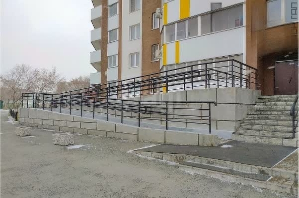 
   Продам студию, 28 м², Олеко Дундича ул, 1/3

. Фото 1.