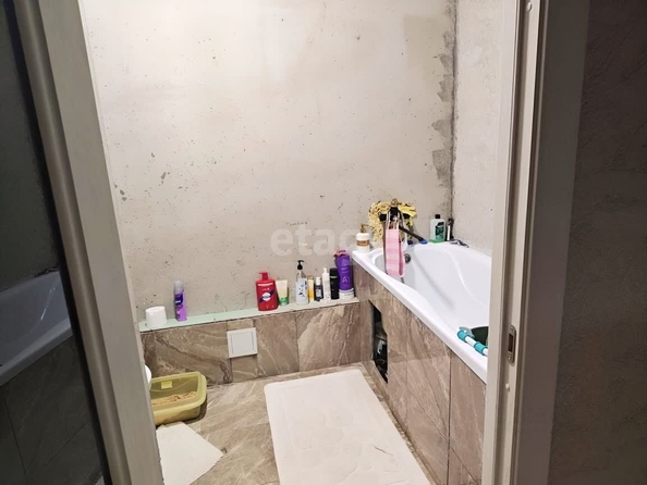 
   Продам 1-комнатную, 42 м², Александра Чистякова ул, 22

. Фото 8.