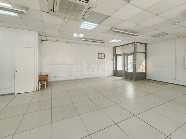 
   Сдам торговое помещение, 105 м², Объединения ул, 76к1

. Фото 5.