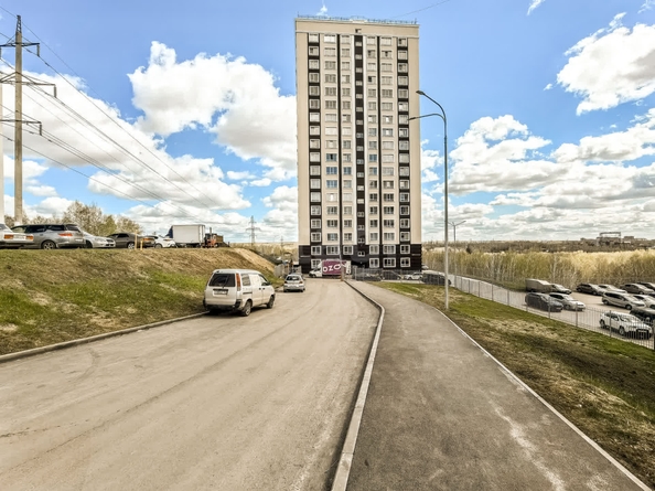 
   Продам 2-комнатную, 56 м², Татьяны Снежиной ул, 42/2

. Фото 31.