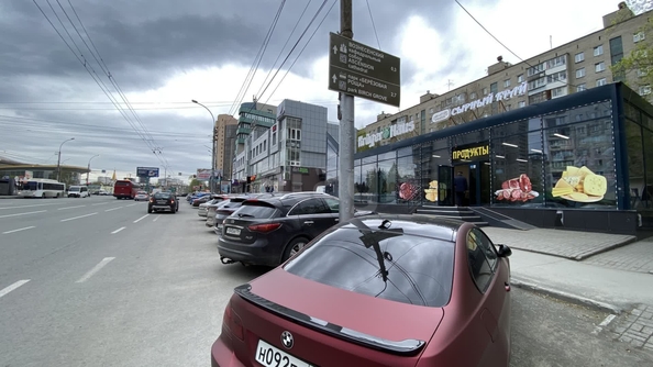 
   Продам торговое помещение, 160 м², Челюскинцев ул, 32

. Фото 13.