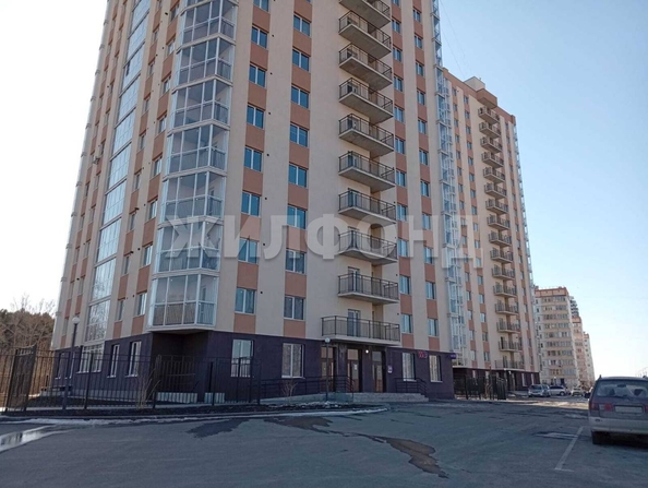
   Продам 1-комнатную, 36.8 м², Петухова ул, 172

. Фото 16.
