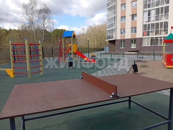 
   Продам 1-комнатную, 36.8 м², Петухова ул, 172

. Фото 23.